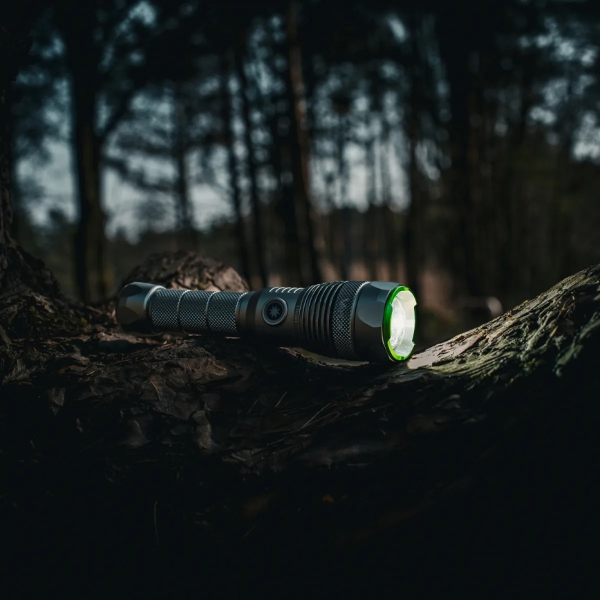 LED reguliuojamo ryškumo įkraunamas žibintuvėlis su galios banko funkcija LED/30W/5V IPX7 3000 lm 4000 mAh