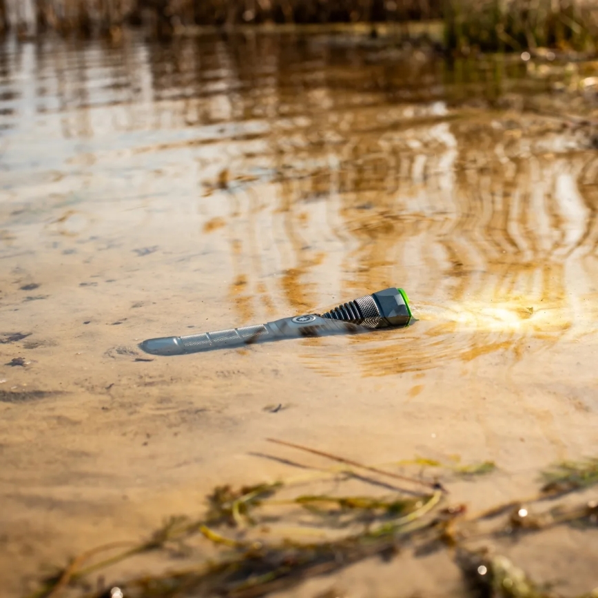LED reguliuojamo ryškumo įkraunamas žibintuvėlis su galios banko funkcija LED/30W/5V IPX7 3000 lm 4000 mAh