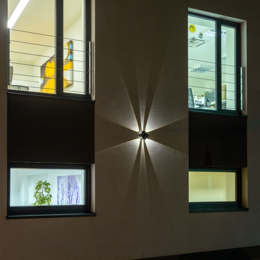 LED Saulės energijos sieninis šviestuvas su jutikliu LED/2W/5V IP54