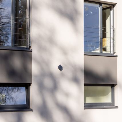 LED Saulės energijos sieninis šviestuvas su jutikliu LED/2W/5V IP54