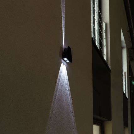 LED Saulės energijos sieninis šviestuvas su jutikliu LED/2W/5V IP54