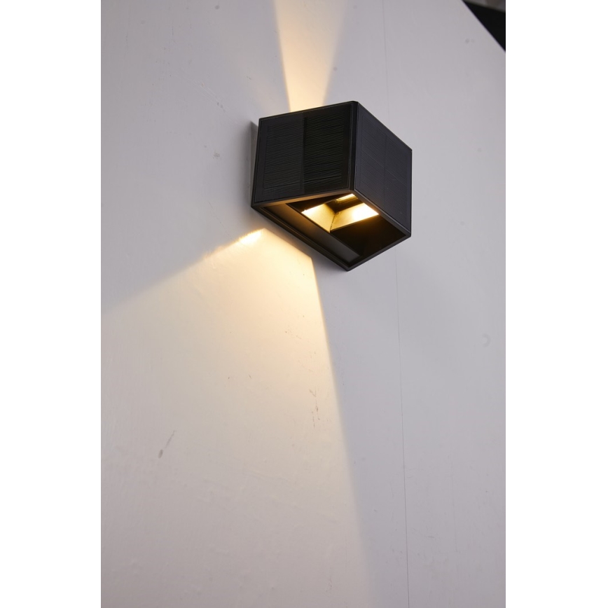 LED Saulės sieninis šviestuvas su jutikliu LED/2W/5V IP54 1300 mAh