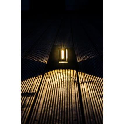 LED Saulės sieninis šviestuvas su jutikliu LED/2W/5V IP54 1300 mAh