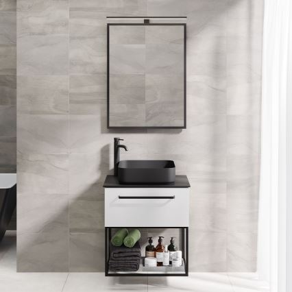 Juodas vonios veidrodis BORGSTED 60x80 cm