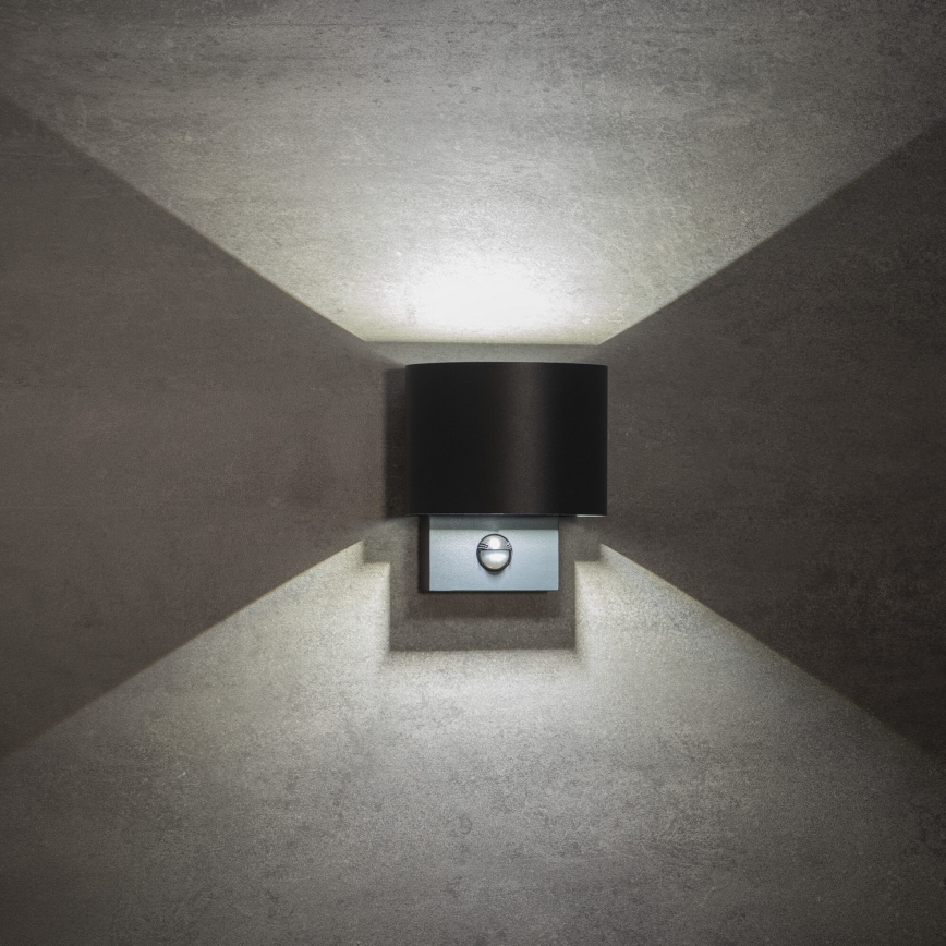 LED lauko sieninis šviestuvas REKA su judesio ir sutemų jutikliu, LED/7W/230V, IP54, antracito spalvos, apvalus