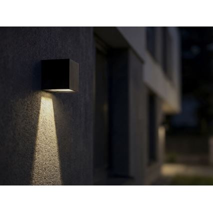LED saulės lauko sieninis šviestuvas su jutikliu REKA LED/3W/3,7V 1800 mAh 3000/4000/6500K IP65 juodas