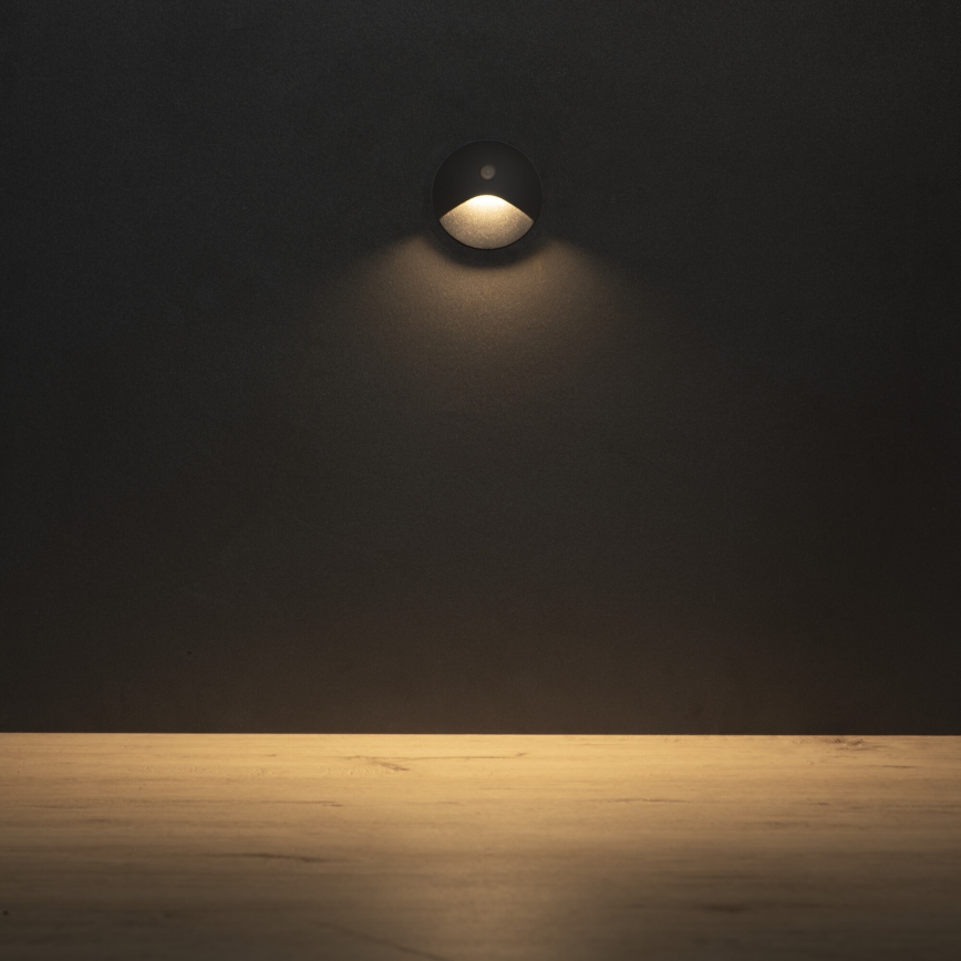 LED laiptų šviestuvas EXIN su judesio ir sumrėkio jutikliu LED/2,5W/230V 3000K IP65, antracito spalvos, apvalus