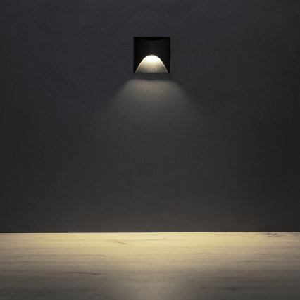 LED laiptų šviestuvas EXIN LED/2,5W/230V 4000K IP65 juodas kampuotas
