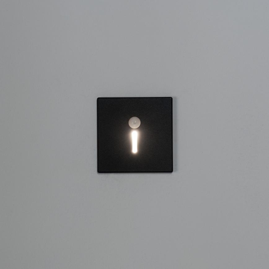 LED laiptų šviestuvas su judesio ir sutemų jutikliu MAGNIK LED/1,7W/230V 2700/3300/3900/4600/5700K juodas kampuotas