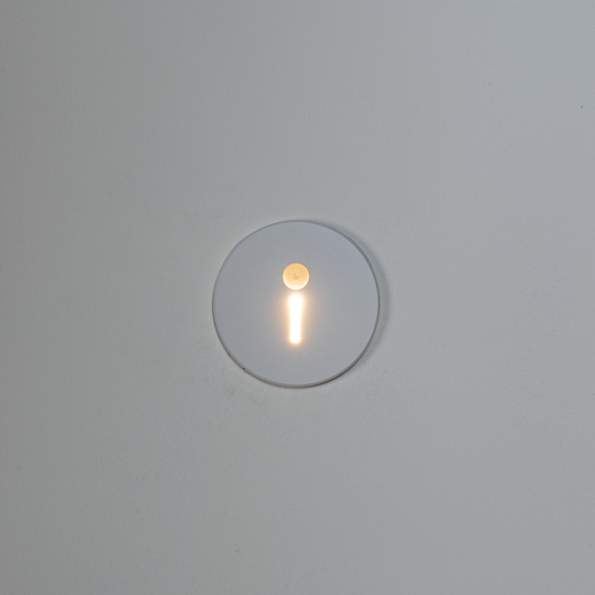 LED laiptų šviestuvas su judesio ir sutemų jutikliu MAGNIK LED/1,7W/230V 2700/3300/3900/4600/5700K, baltas, apvalus