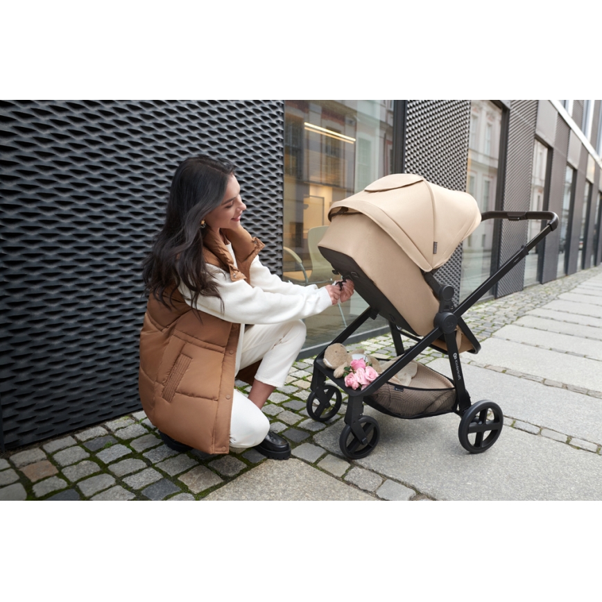 KINDERKRAFT - Kombinuotas vežimėlis 3in1 NEWLY Sand smėlio spalva + automobilio sėdynė MINK PRO