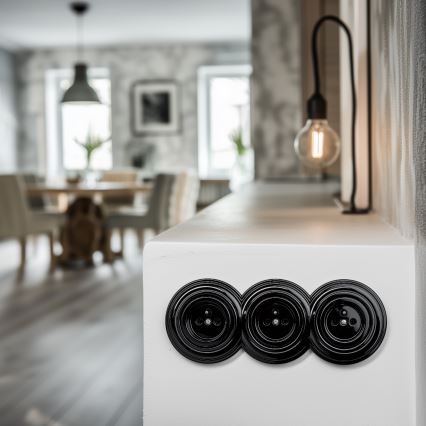 Kliklap - Retro centrinis juodas rėmelis