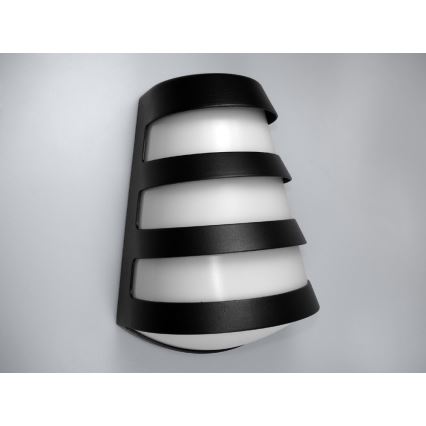 Lauko LED sieninis šviestuvas HAGENAL LED/10W/230V IP54 juodas