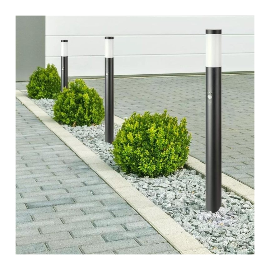 Lauko lempa su jutikliu 1xE27/60W/230V IP44 110cm juodas