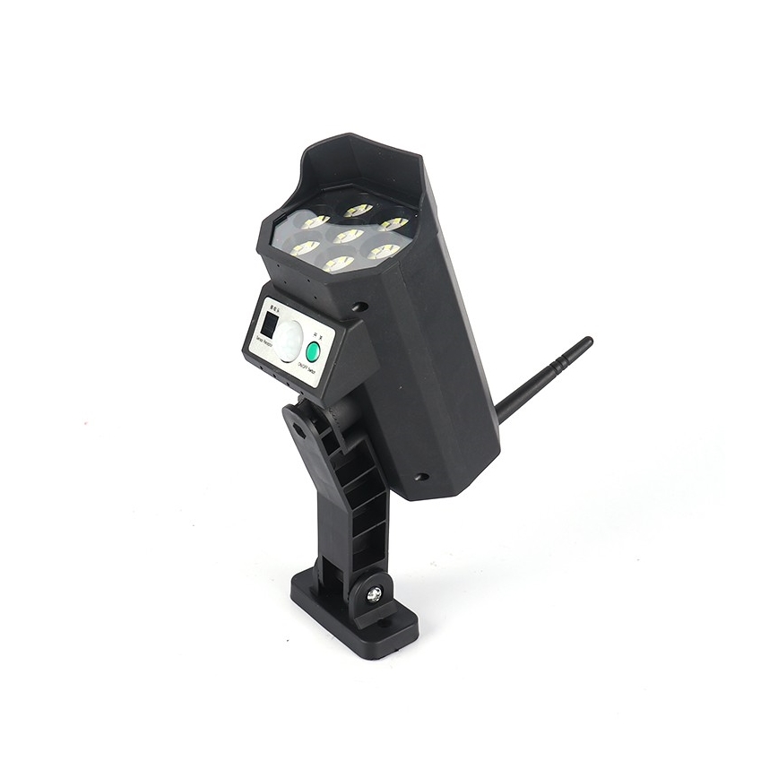 LED Apsaugos kameros maketas su jutikliu ir su saulės baterija LED/5W/5,5V 800 mAh IP65 + nuotolinio valdymo pultas