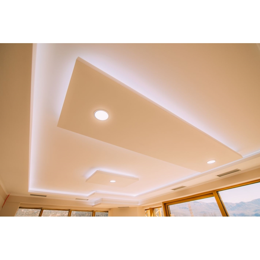 LED įleidžiamas lubinis šviestuvas VEGA LED/12W/230V 2900/3900/5800K diametras 17,5 cm balta