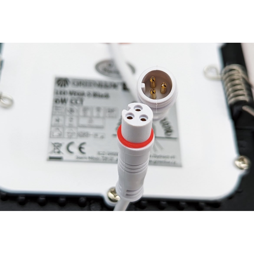 LED įleidžiamas lubinis šviestuvas VEGA LED/6W/230V 2900/3900/5800K 12,5x12,5 cm juoda