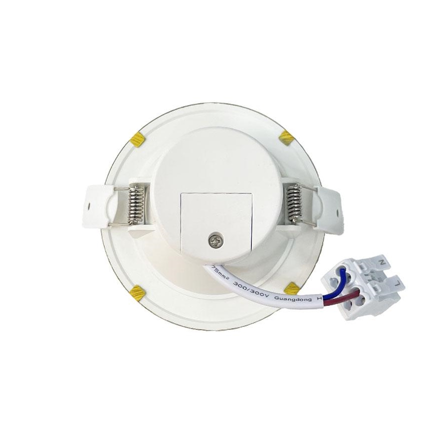 LED įleidžiamas lubinis vonios šviestuvas LED/7W/230V 4000K smėlio spalva IP44