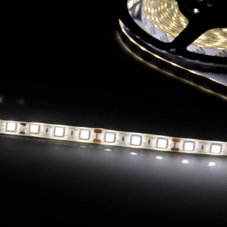 LED juosta 5m LED/10W/12V IP20 balta