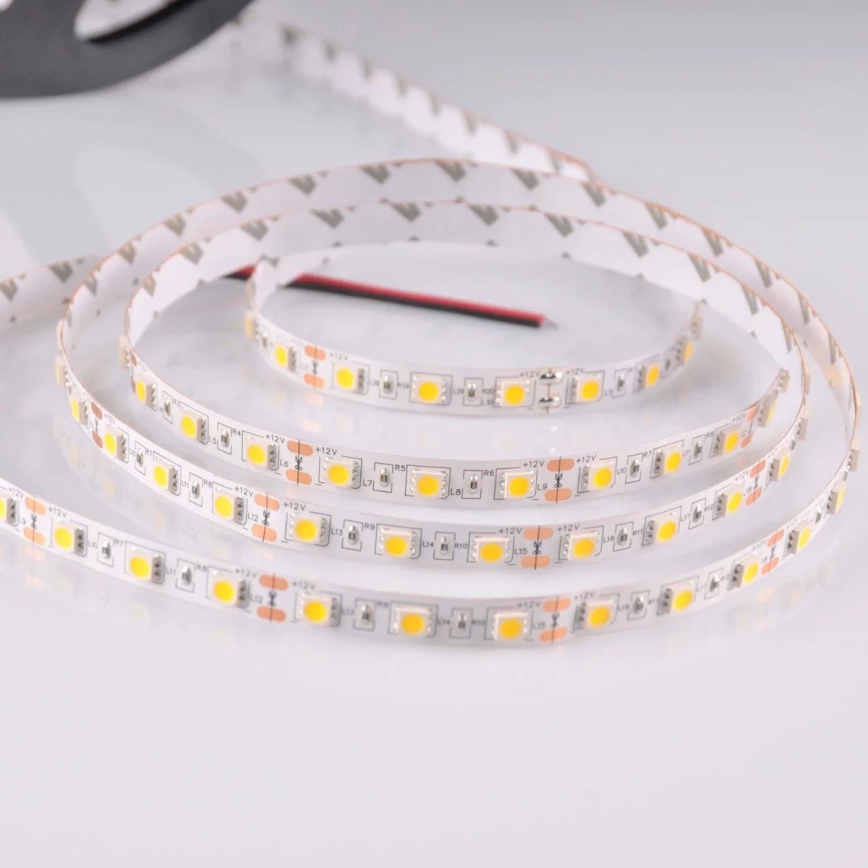 LED juosta 5m LED/45W/12V IP65 balta