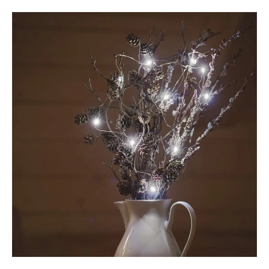 LED Kalėdinė girlianda 20xLED/2xAA 2,4m šaltai balta