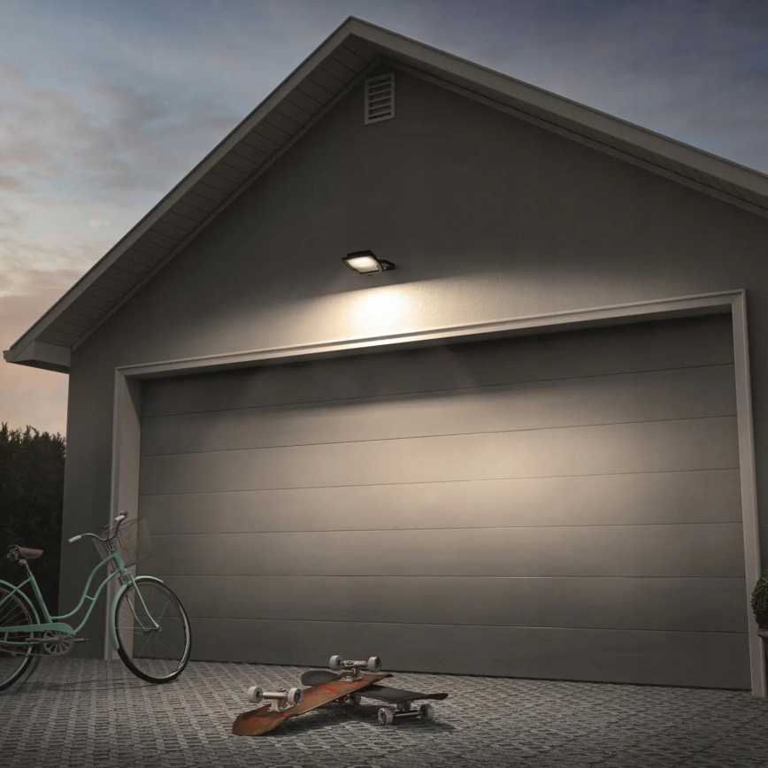 LED lauko prožektorius su judesio ir sutemos jutikliu LED/100W/230V 4500K IP65 juodas