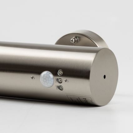 LED lauko sieninis šviestuvas su judesio jutikliu 1xGU10/5W/230V IP44 matinis chromas