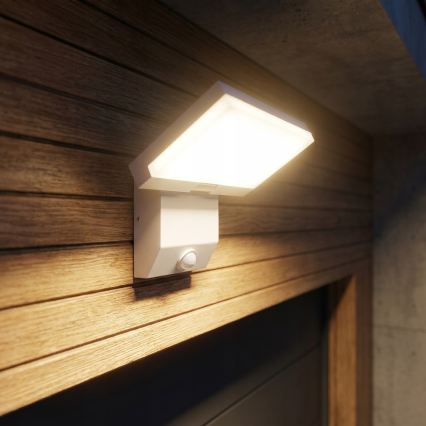 LED lauko sieninis šviestuvas su judesio jutikliu LED/18W/230V IP44 baltas