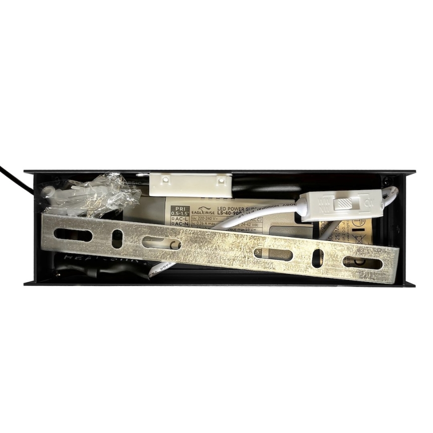 LED liustra ant laido LINEA LED/36W/230V 3000/4000/5700K CRI 90 juoda