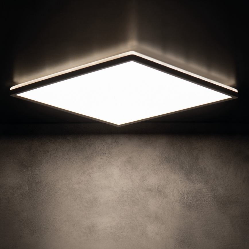 LED lubinis vonios šviestuvas AZPO LED/22W/230V 42x42 cm IP54 juoda