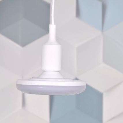 LED pakabinamas šviestuvas KIKI 1xE27/10W/230V balta