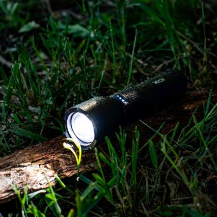 LED Pritemdomas įkraunamas žibintuvėlis LED/20W/5V IPX4 800 blizgus 2000 mAh