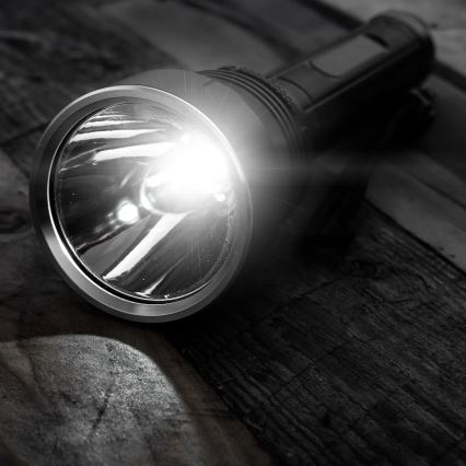 LED Pritemdomas įkraunamas žibintuvėlis LED/20W/5V IPX5 1570 blizgus 8400 mAh