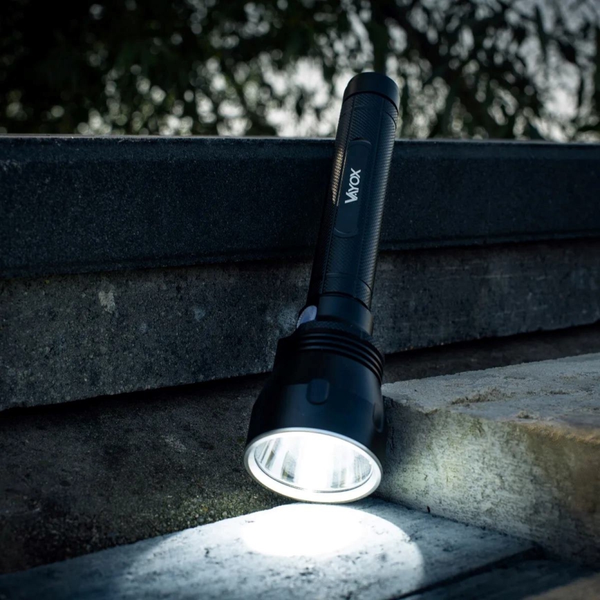 LED Pritemdomas įkraunamas žibintuvėlis LED/20W/5V IPX5 1570 blizgus 8400 mAh