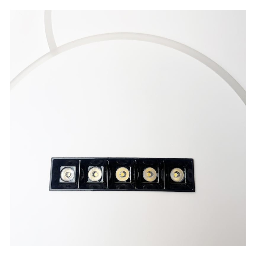 LED Pritemdomas lubinis šviestuvas LED/90W/230V 3000-6500K balta + nuotolinio valdymo pultas