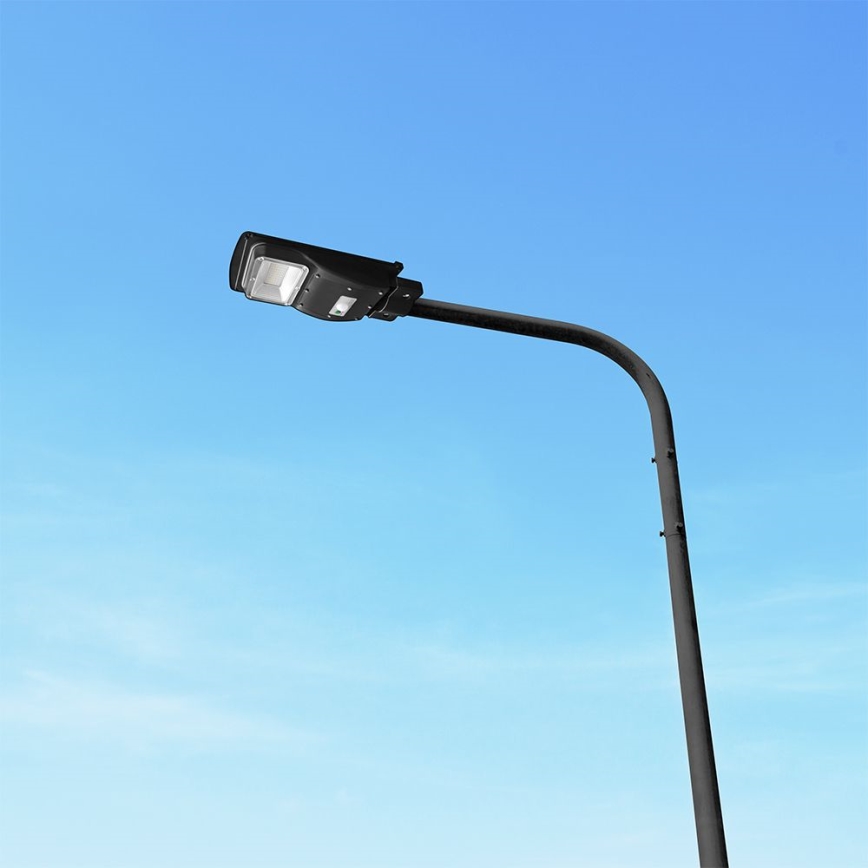 LED Pritemdomo saulės energijos gatvės šviestuvas su judesio ir prieblandos jutikliu LED/6W/3,2V 6000K IP65 5000 mAh juoda + nuotolinio valdymo pultas