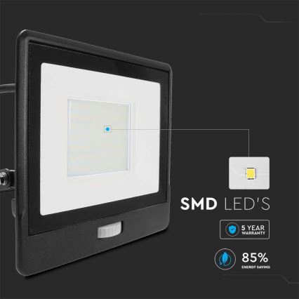 LED prožektorius su jutikliu LED/50W/230V 4000K IP65 juoda