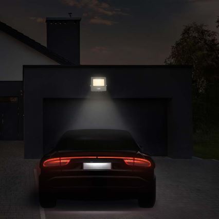 LED prožektorius su jutikliu LED/50W/230V 6500K IP65 balta