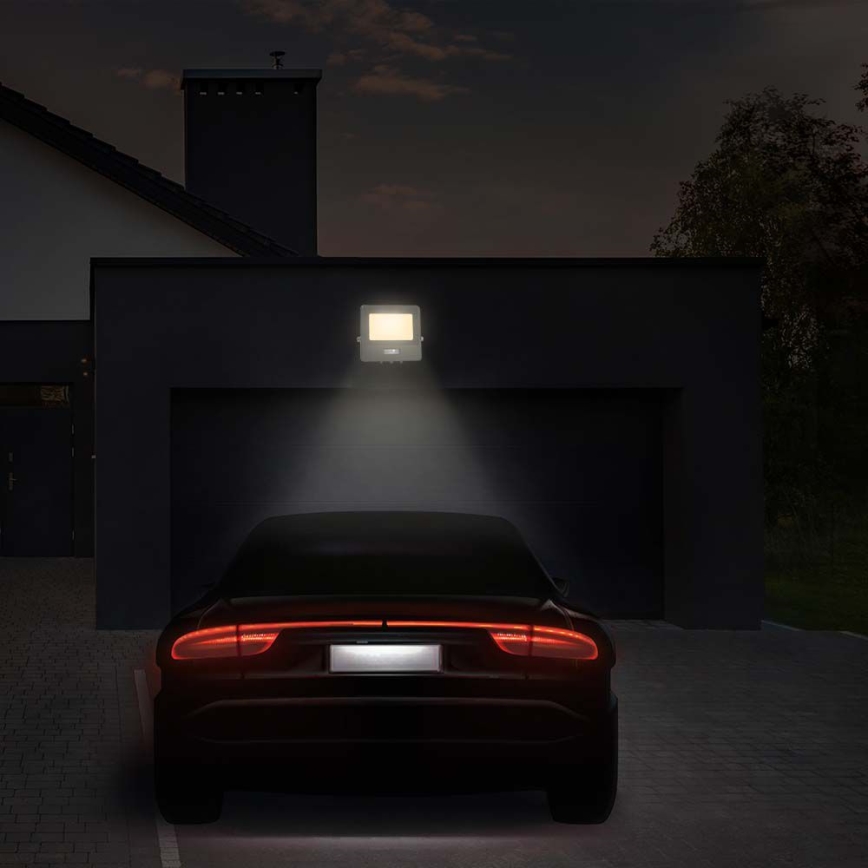 LED prožektorius su jutikliu LED/50W/230V 6500K IP65 balta