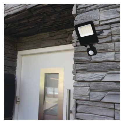 LED prožektorius su jutikliu VISIO LED/10W/230V 4000K IP65