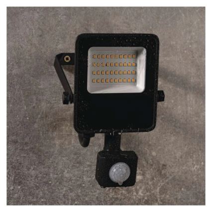 LED prožektorius su jutikliu VISIO LED/20W/230V 4000K IP65