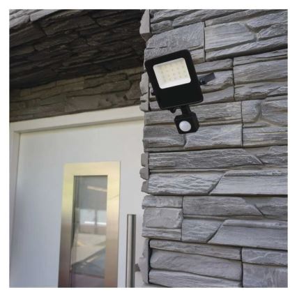 LED prožektorius su jutikliu VISIO LED/30W/230V 4000K IP65