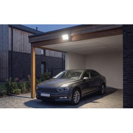 LED prožektorius TAMBO EVO LED/50W/230V 4000K IP65 juodas