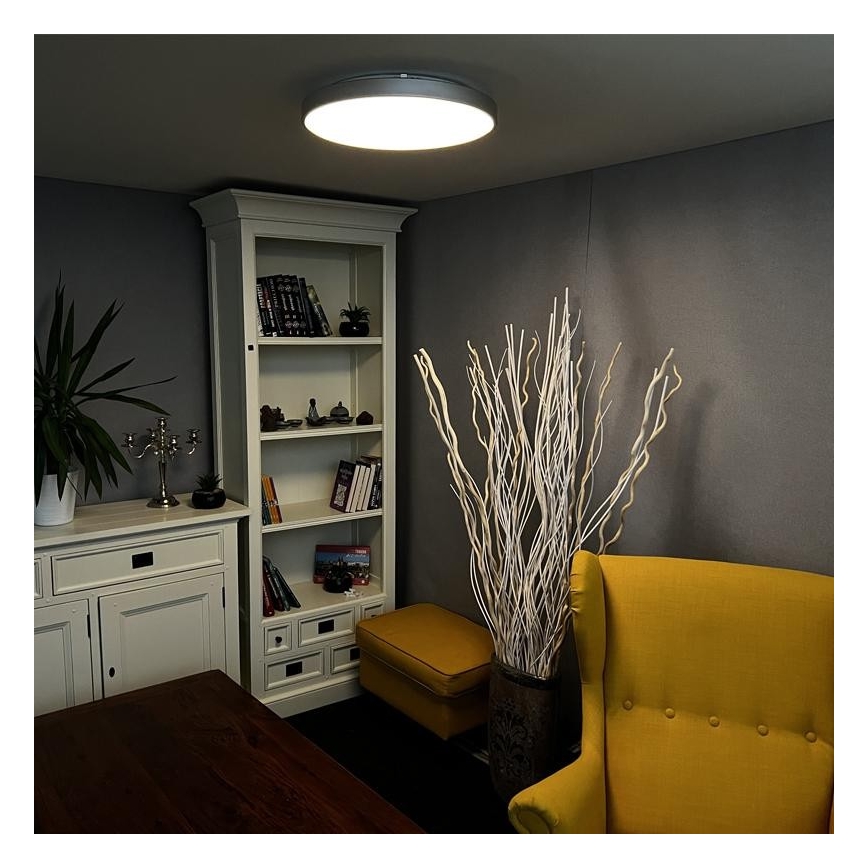 LED Reguliuojamas lubinis šviestuvas LED/48W/230V 2700-6500K Wi-Fi Tuya + valdymo pultas