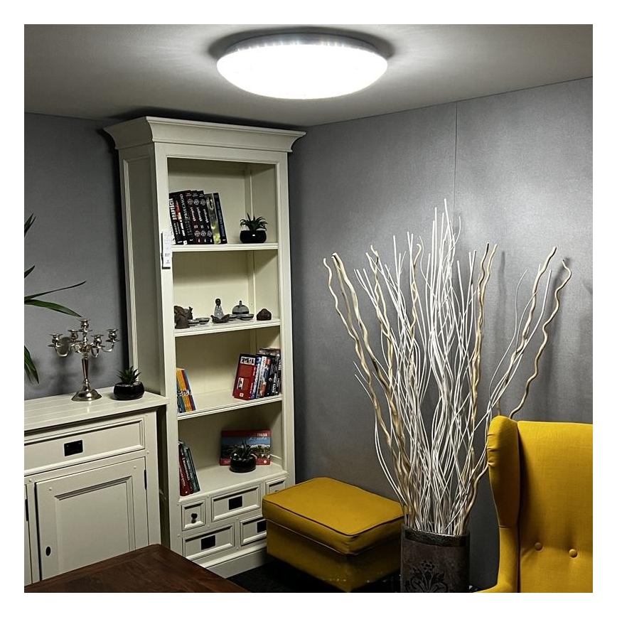 LED Reguliuojamas lubinis šviestuvas LED/48W/230V 2700-6500K Wi-Fi Tuya + valdymo pultas