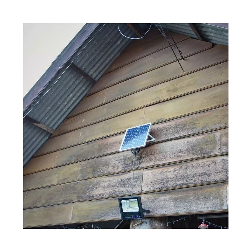 LED reguliuojamas saulės prožektorius LED/12W/3,2V 6000K IP65 5000 mAh + nuotolinis valdymas