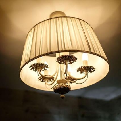 LED RGB reguliuojama lemputė E14/3,5W/230V 6400K + nuotolinio valdymo pultas