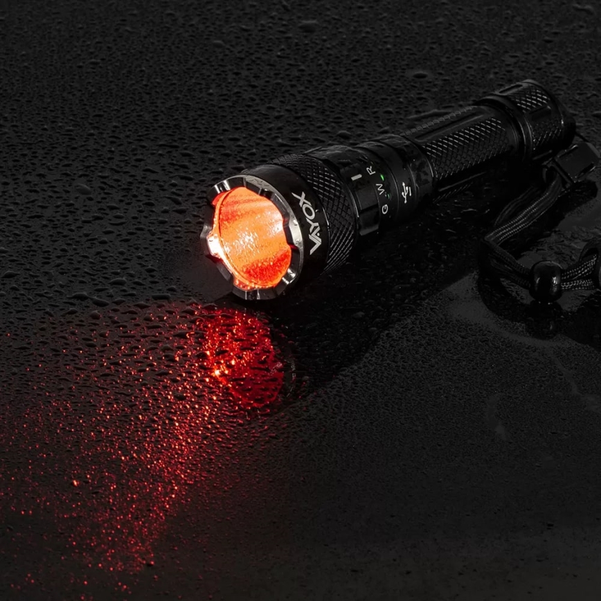 LED RGBW Pritemdomas įkraunamas žibintuvėlis LED/15W/5V IP66 1500 blizgus 2000 mAh
