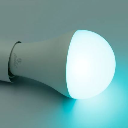 LED RGBW Reguliuojama lemputė A60 E27/15W/230V 2700-6500K Wi-Fi Tuya
