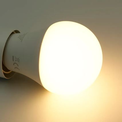 LED RGBW Reguliuojama lemputė A60 E27/9W/230V 2700-6500K Wi-Fi Tuya